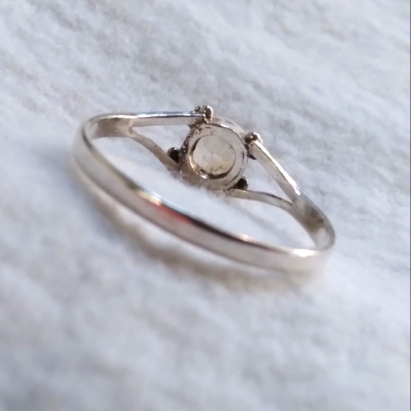 Vintage Citrine split shank artisan crafted ring in Sterling silver - Picture 4 of 7